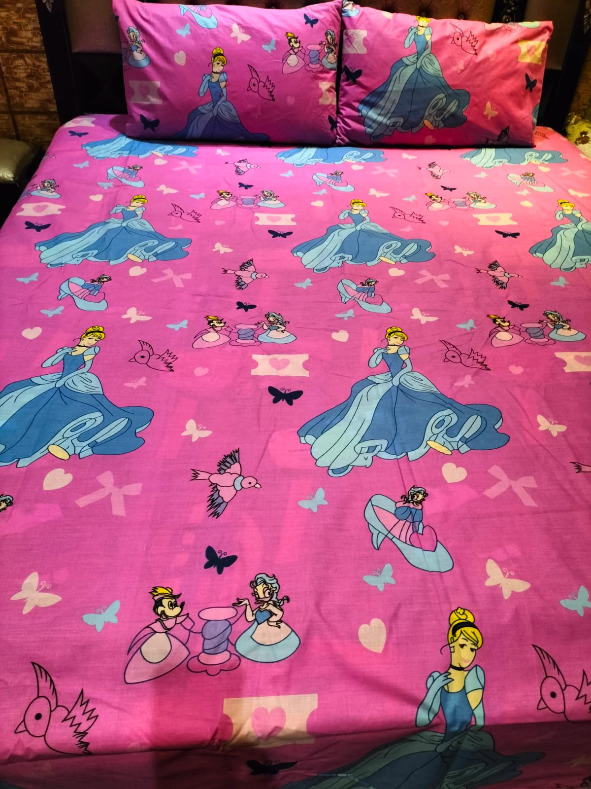 Sindrella Pink Double Bedsheet