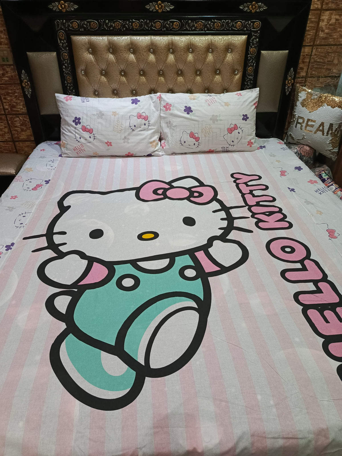 Hello Kitty CGreen Double Bedsheet