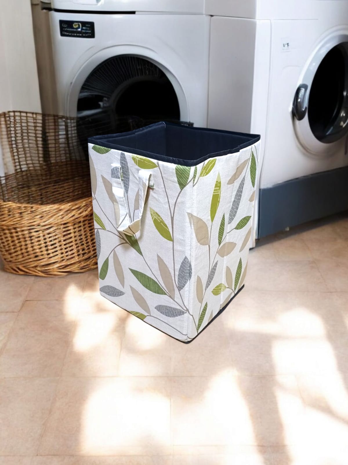 Foldable laundry basket
