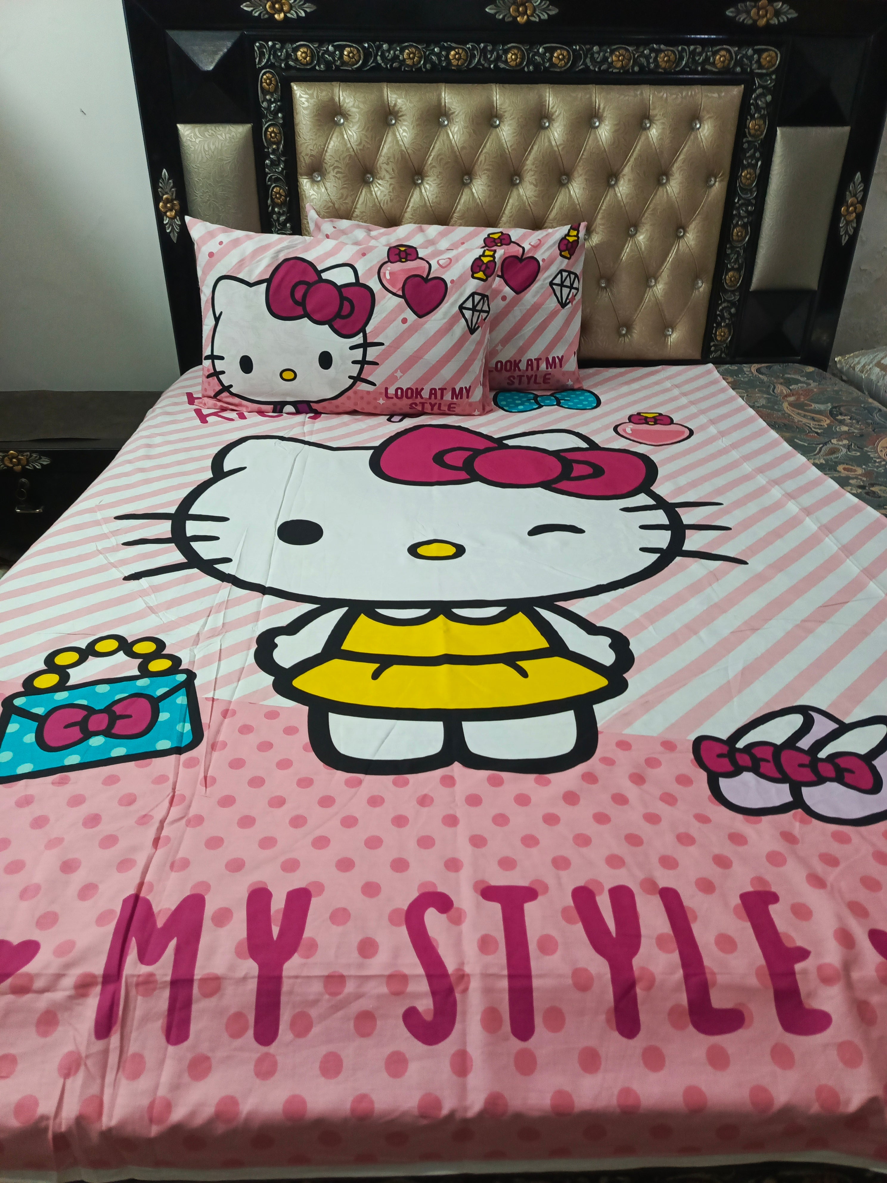 Hello Kitty Makeup Cotton Bedsheets