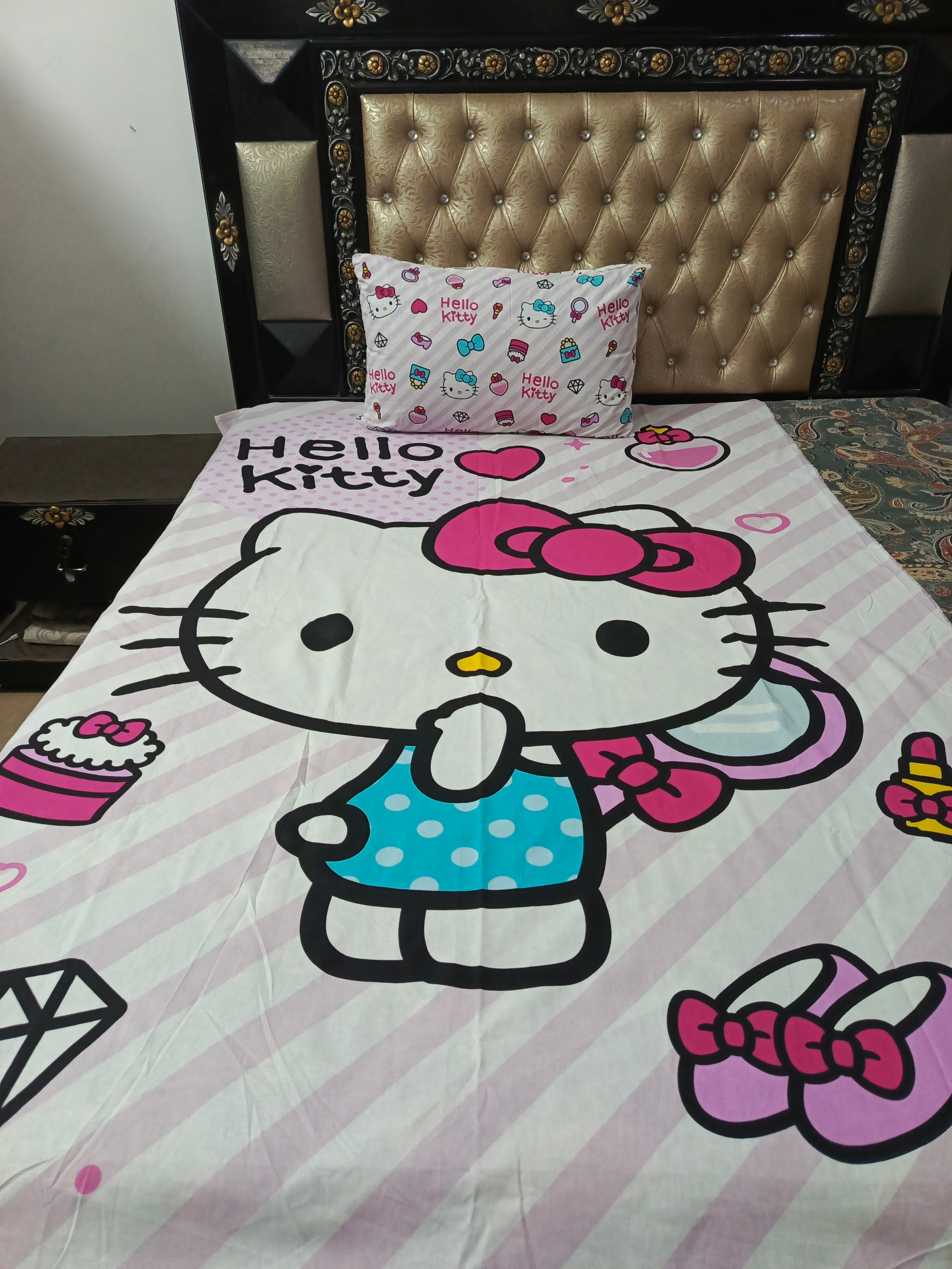 Hello Kitty Shoes Makeup Bedsheets