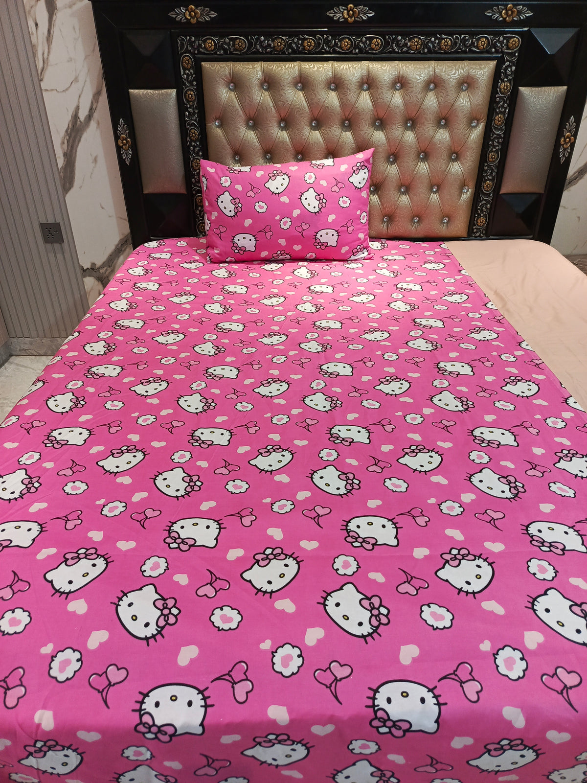 Hello Kitty Little Hot Pink Cotton Single Bedsheets