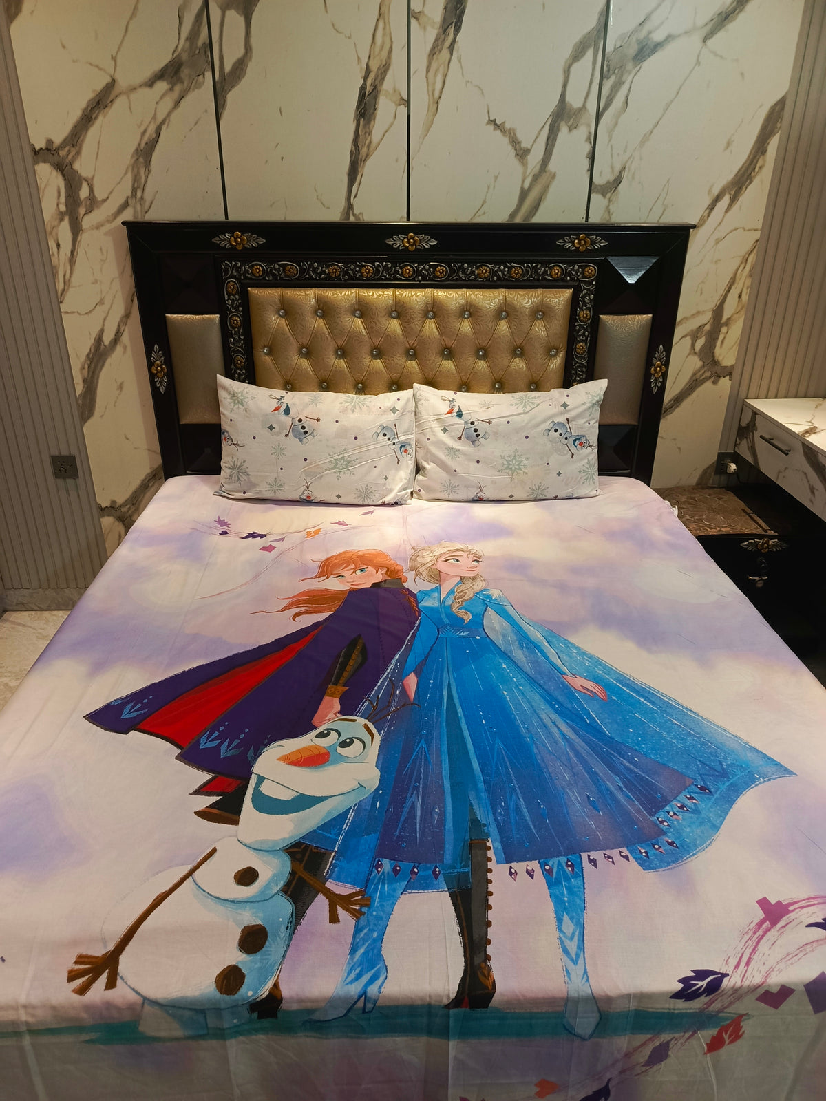 Elsa, Anna & Olaf Cotton Double Bedsheet