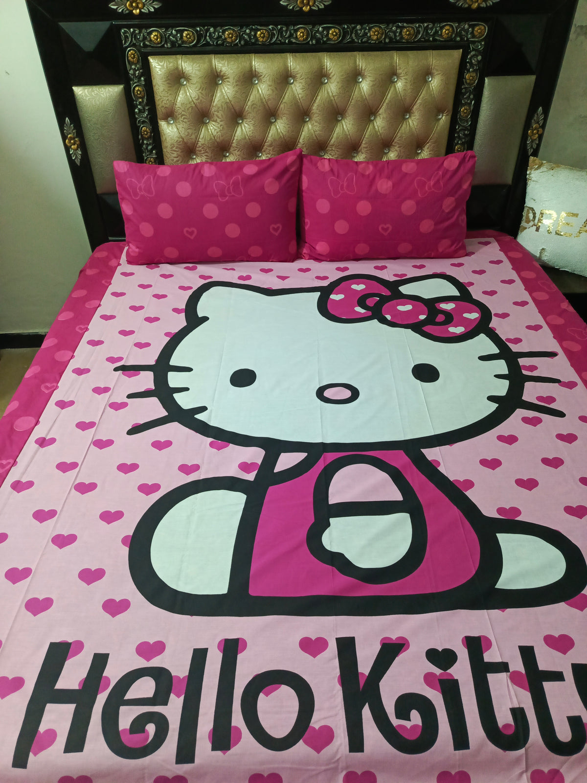 Hello kitty Pink Hearts Double Bedsheet