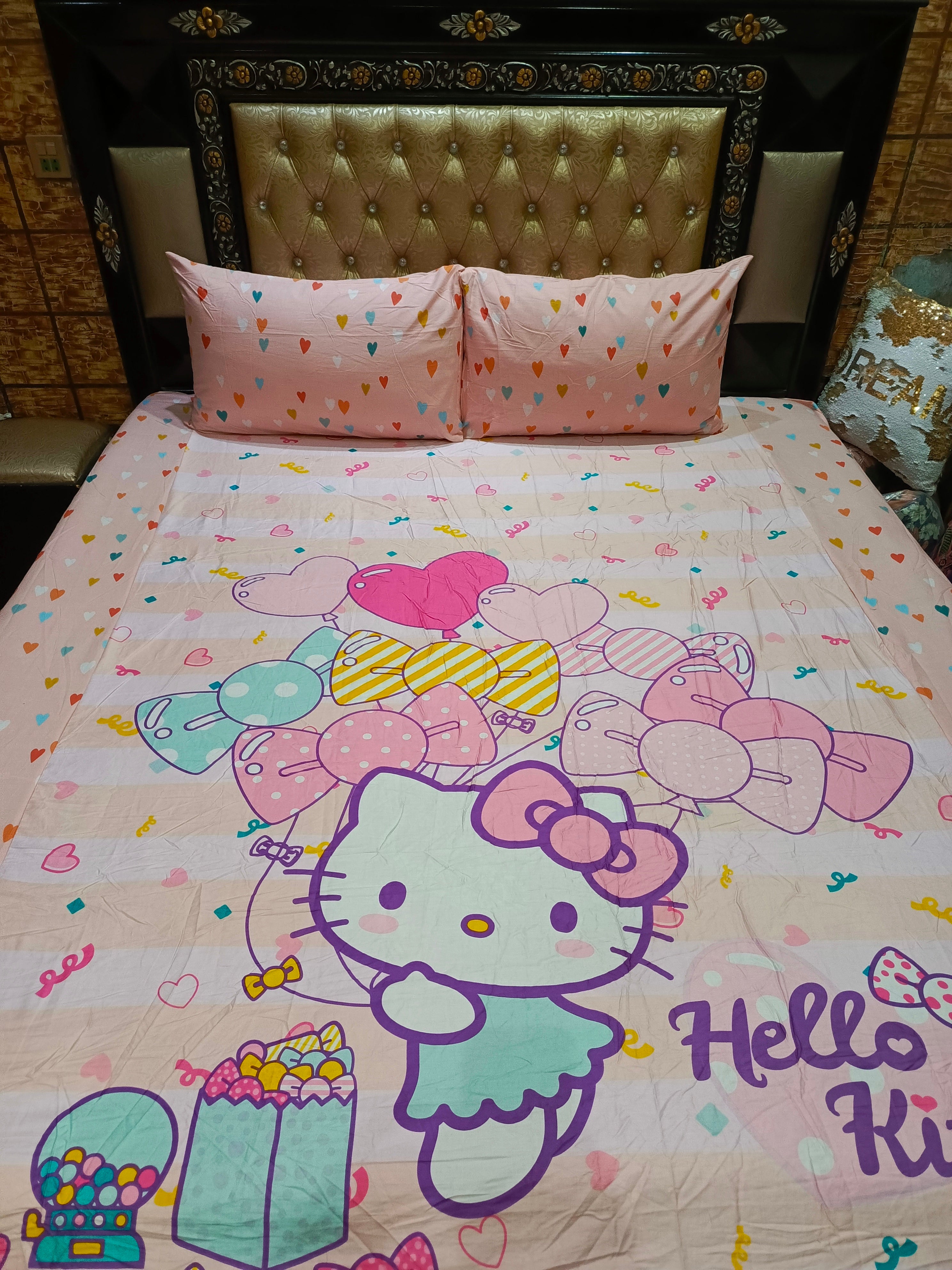 Hello Kitty Hearts cotton sateen