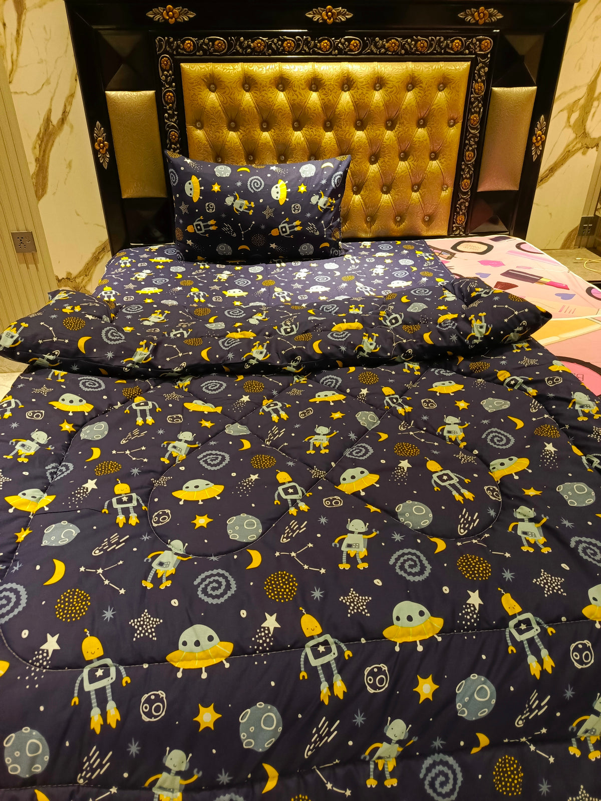 Galaxy Spaceship 3Pc Winter Comforter Set, 1 single Bedsheet, 1 Pillow Cover, 1 winter Comforter
