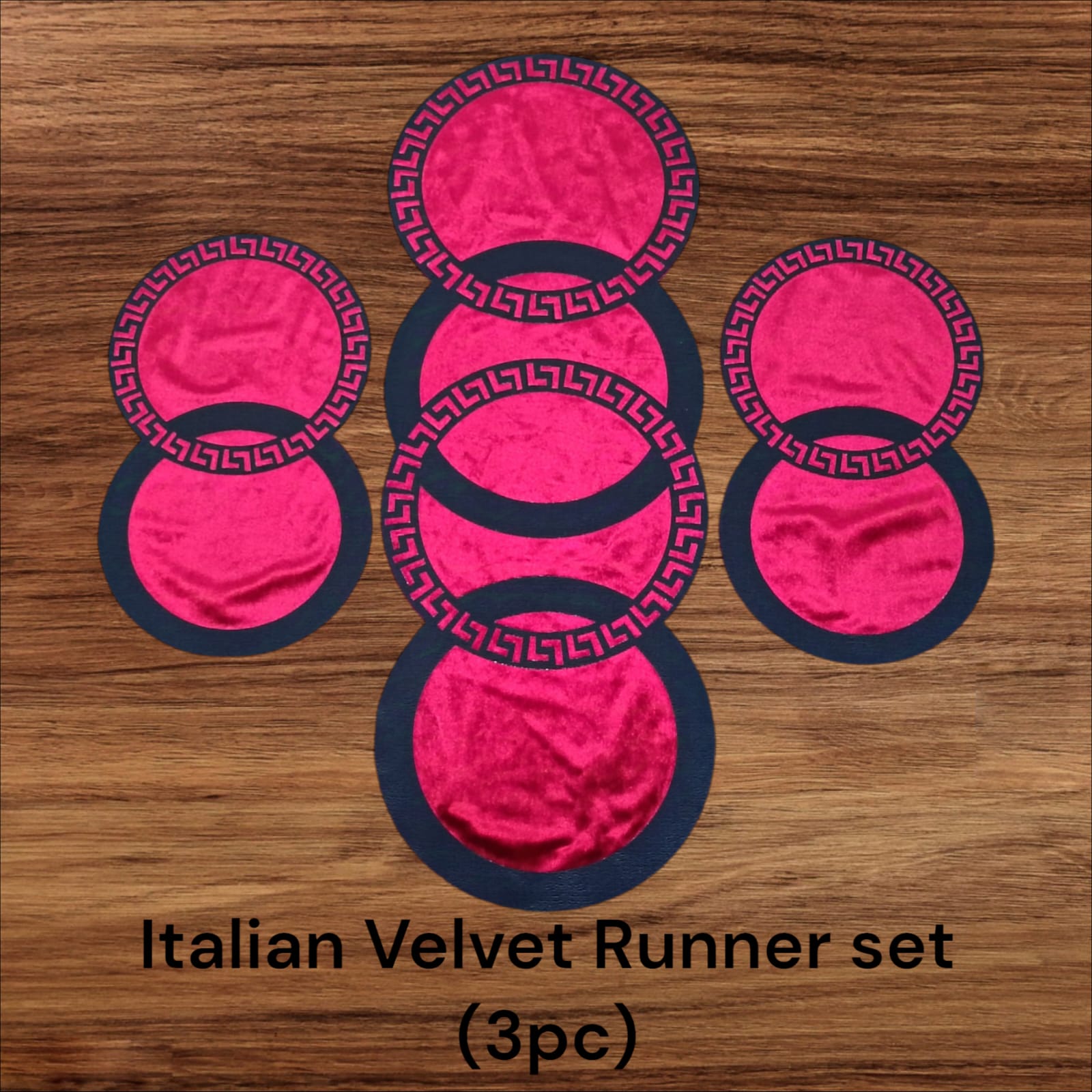 Versacci Circle Centre Table Runner with 2 Matts
