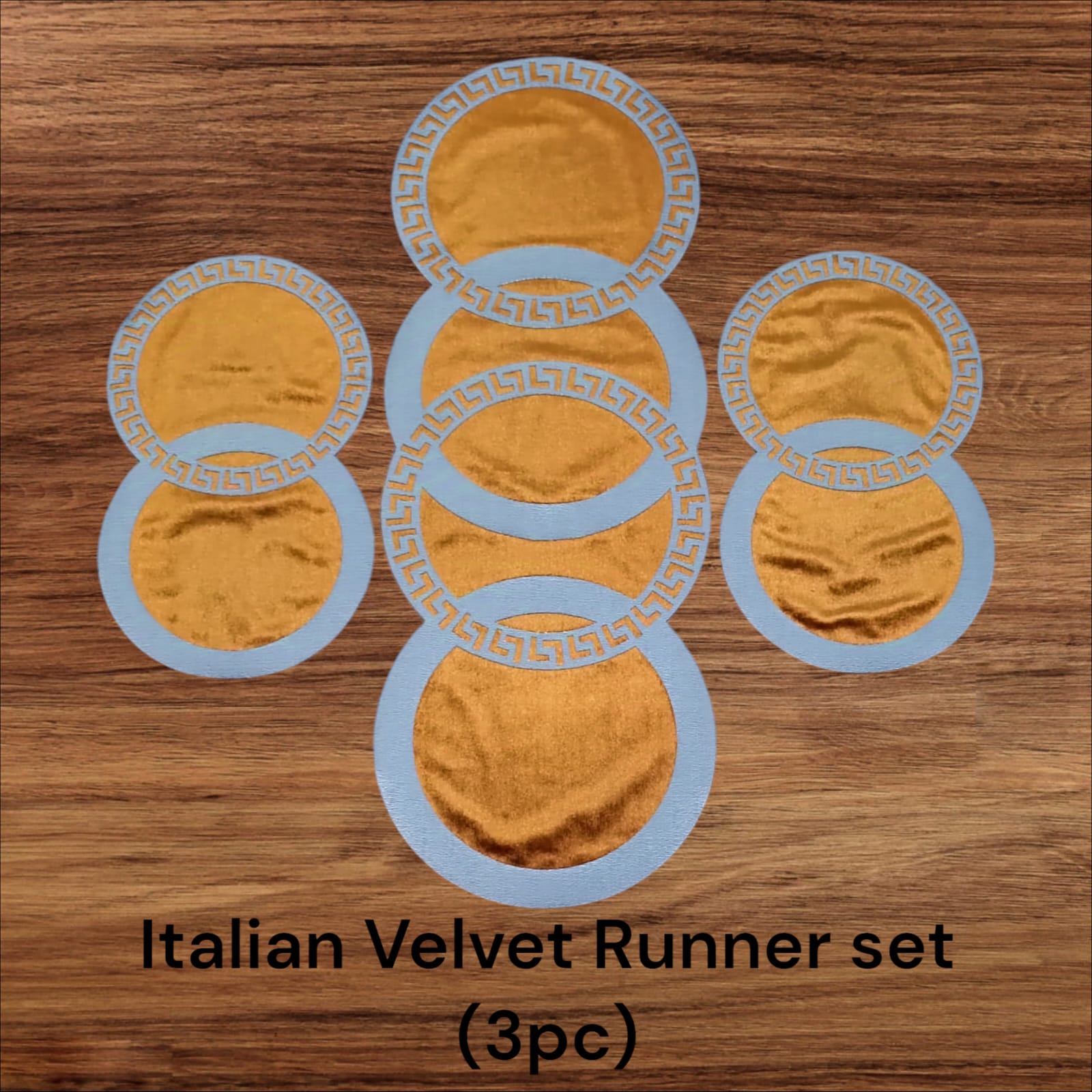 Versacci Circle Centre Table Runner with 2 Matts